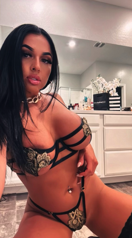Sophisticated Latina